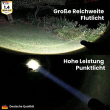 Lade das Bild in den Galerie-Viewer, Lumen Pro - taktische Taschenlampe für pure Helligkeit und Sicherheit