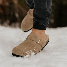 Lade das Bild in den Galerie-Viewer, AlpenClogs - ergonomische &amp; rutschfeste Clogs für den Winter