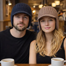 Lade das Bild in den Galerie-Viewer, Fjordwarm Wintermütze mit Ohrenschutz im skandinavischen Design | Unisex-Einheitsgröße