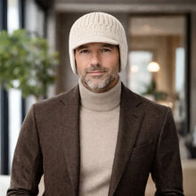 Lade das Bild in den Galerie-Viewer, Fjordwarm Wintermütze mit Ohrenschutz im skandinavischen Design | Unisex-Einheitsgröße