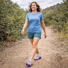 Lade das Bild in den Galerie-Viewer, OrthoTrekking Lady - Anatomisch entlastender &amp; wasserdichter Wanderschuh | Ergonomisches Design